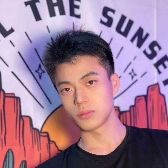 这么帅的健身私教,身材太让人上头了! 这么帅的健身私教,身材太让人上头了!