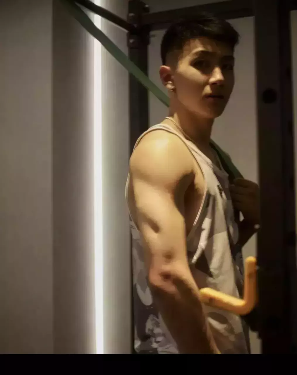 198CM体育小哥哥,这枚00后的山东男人太可啦 198CM体育小哥哥,这枚00后的山东男人太可啦