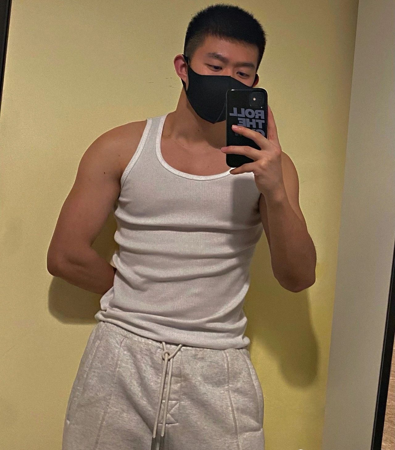 狼狗or奶狗，选哪个？荷尔蒙气息都很强
