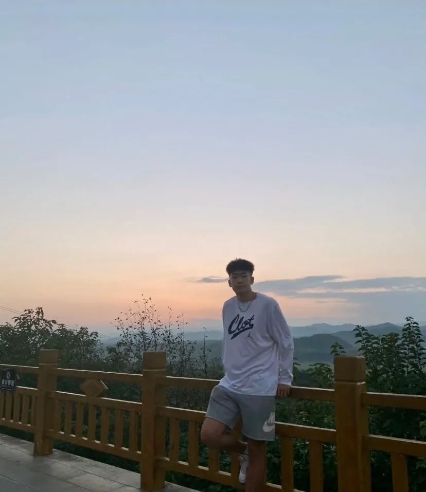 男友视角：有个18岁的体育生男友是什么体验