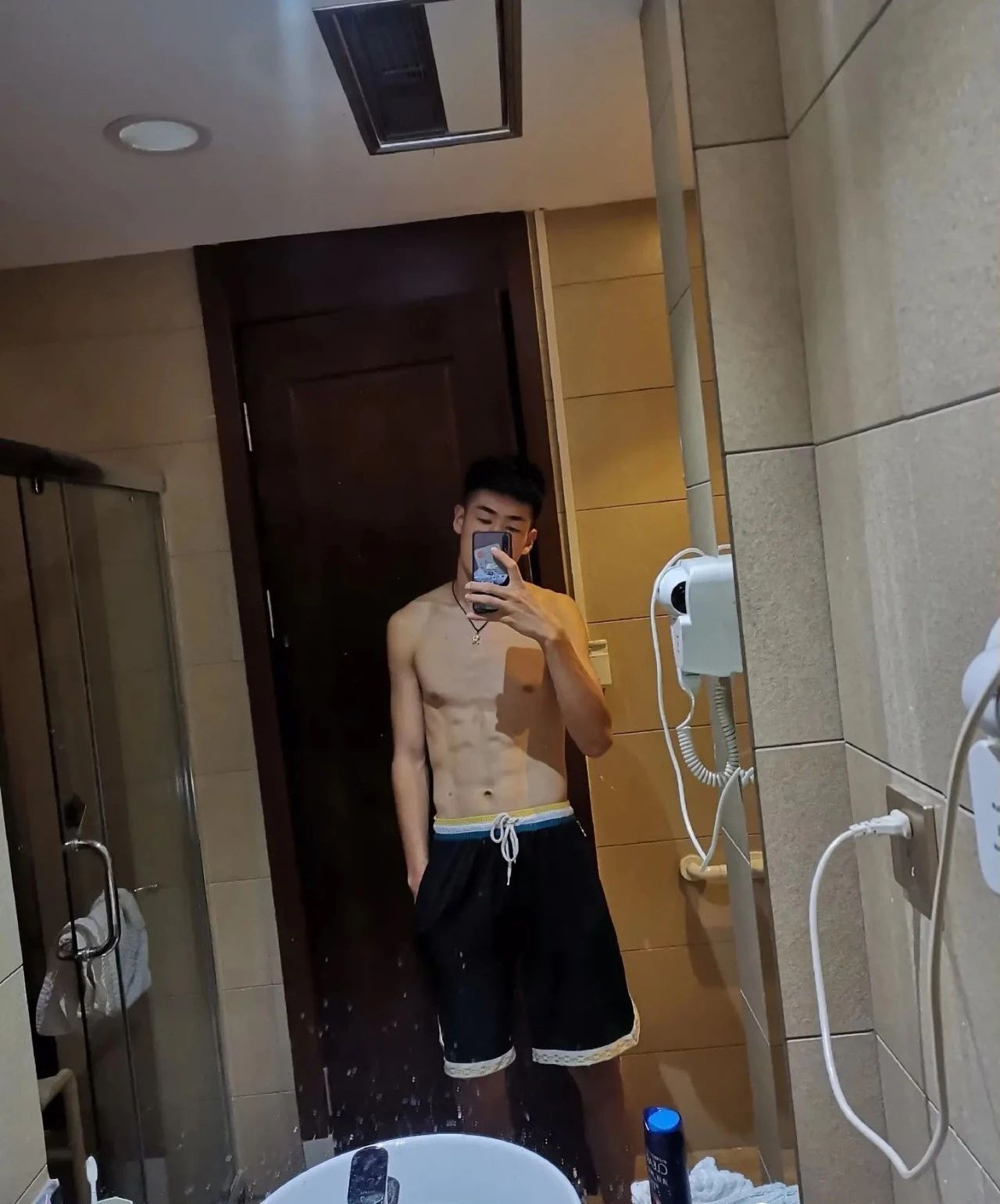 男友视角：有个18岁的体育生男友是什么体验
