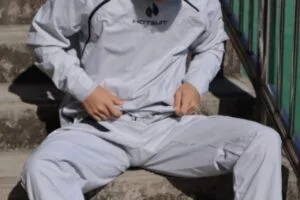 操场上暴汗的体育系学长，我好像爱上他了-大壹博客