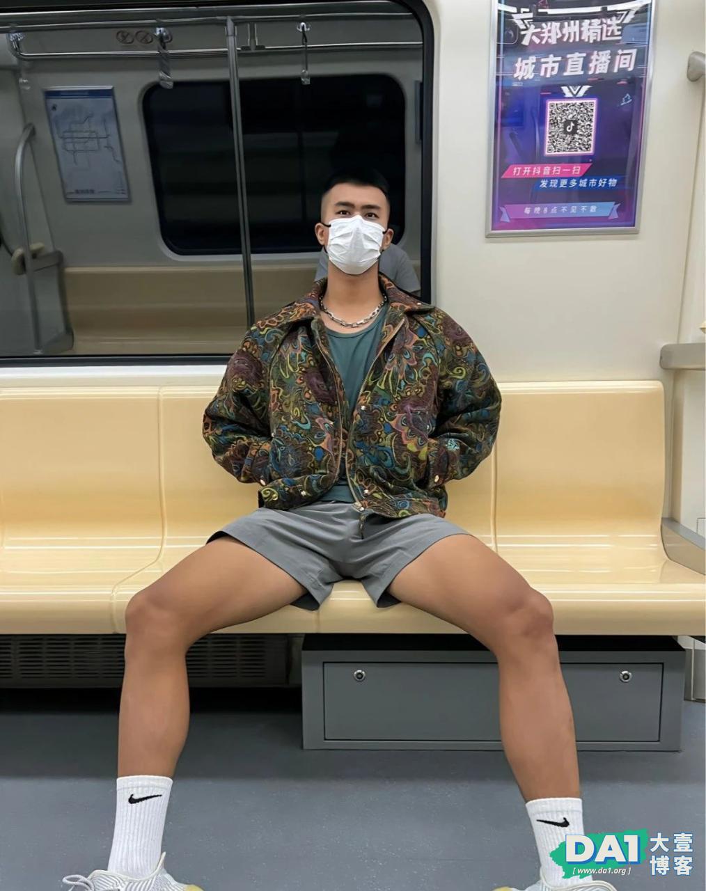 2023年推特上的网红们身材越来越卷
