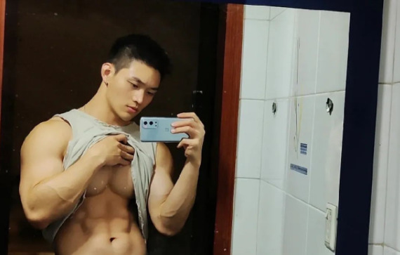 身材堪比雕塑的肌肉男菩萨,还不叫老公? 身材堪比雕塑的肌肉男菩萨,还不叫老公?