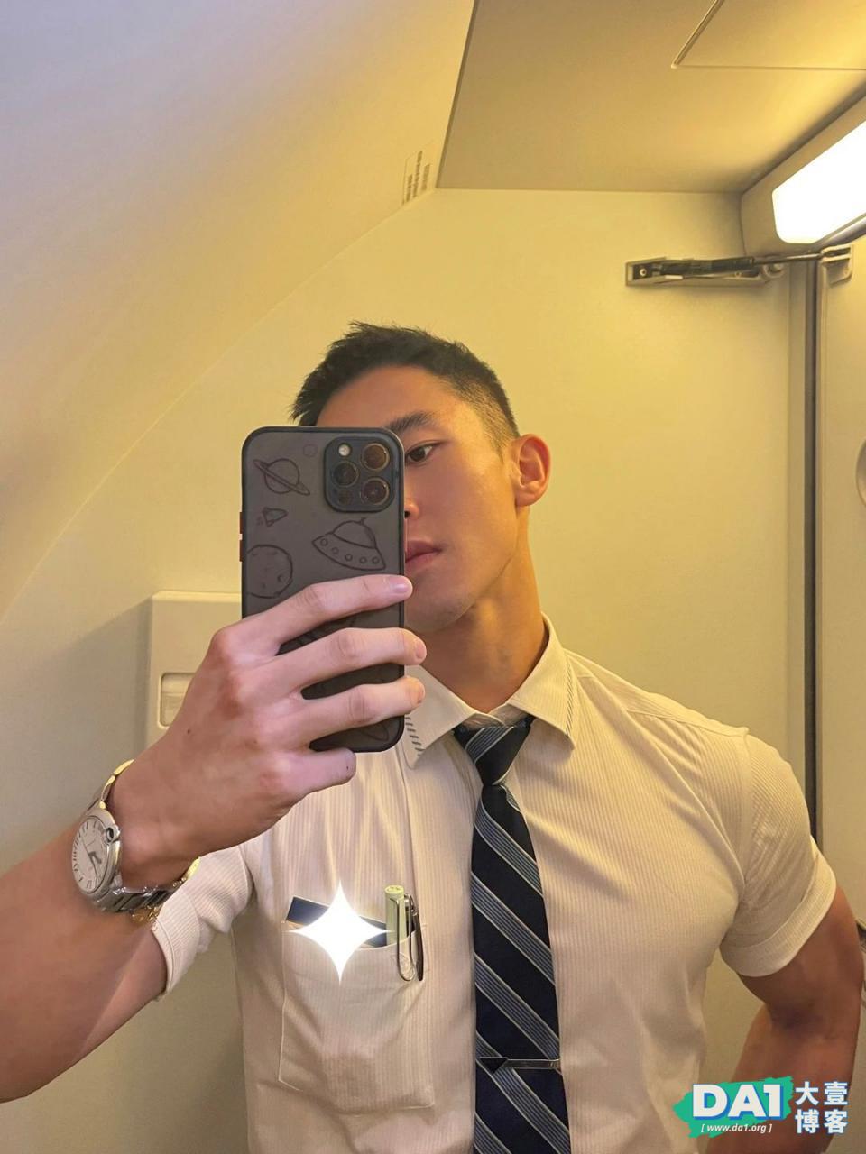 你的空少男友来了！顶配版的身材颜值超绝长腿-大壹博客