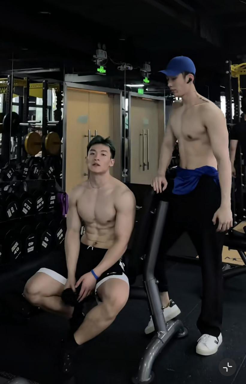 上海体院散打专业一级运动员健身教练远野枫