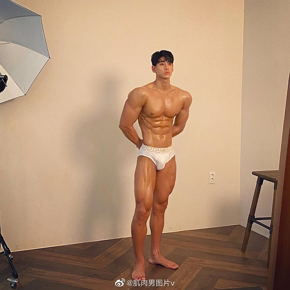单眼皮肌肉帅哥健体运动员韩国欧巴woong2_bbl