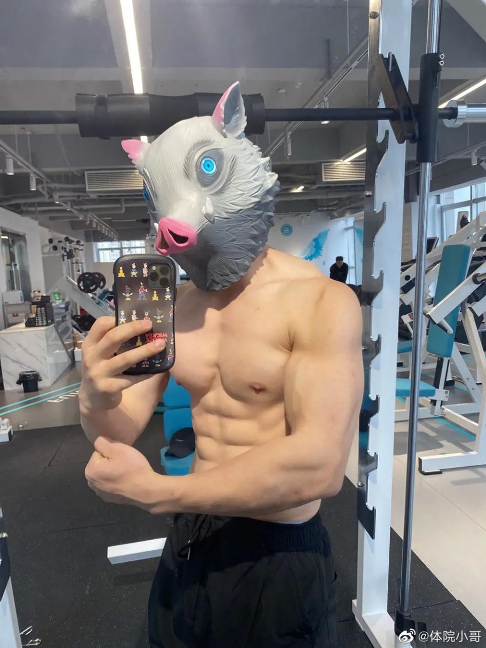 国产肌肉小奶狗抖音网红健身腹肌帅哥肌肉