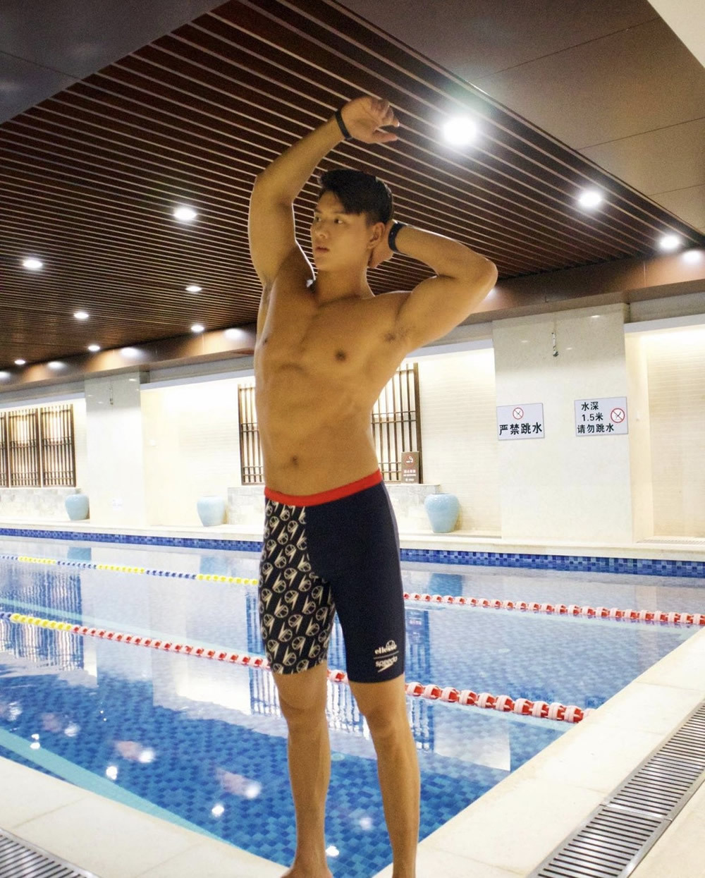 国产内裤男模陈海诺Leo内裤写真 摄影师：古默