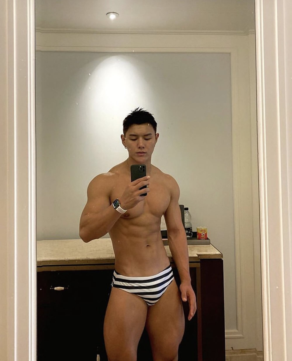 国产内裤男模陈海诺Leo内裤写真 摄影师：古默
