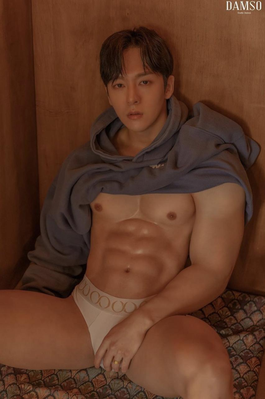 消防员肌肉帅哥 韩国健体冠军运动员 健身男模
