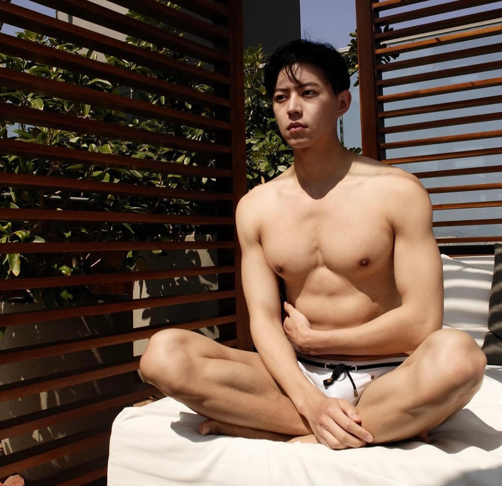 台湾肌肉帅哥身材比例完美的营养师Adam丰士超-大壹博客