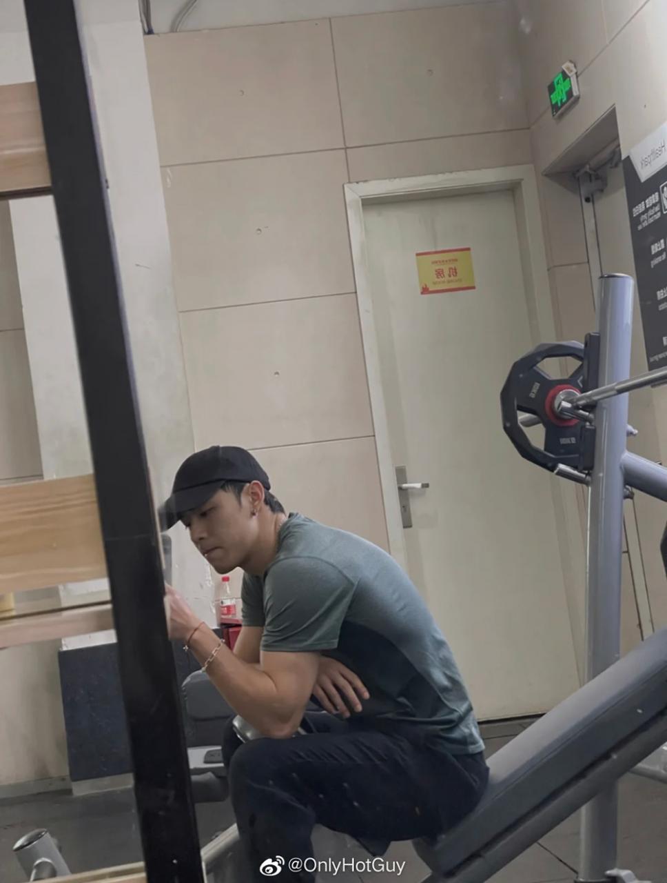 消防员小哥哥 重庆江北健身肌肉帅哥