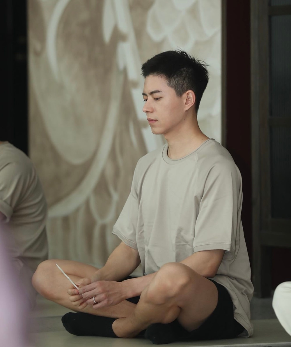 台湾肌肉帅哥身材比例完美的营养师Adam丰士超