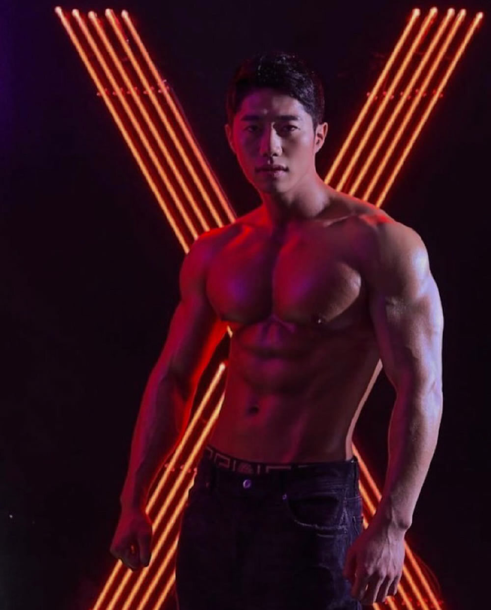 韩国健美运动员肌肉帅哥健身男模juhwanpyo-大壹博客
