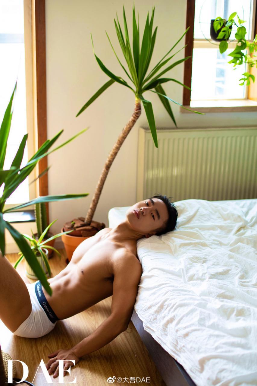 国产肌肉帅哥健身男模折耳舒 摄影师大吾DAE