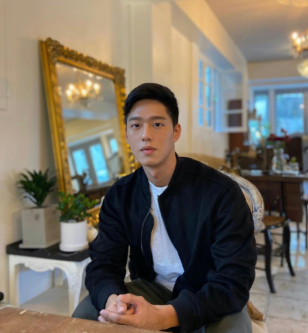 韩国自由职业健身肌肉男模小哥Lee JongChan