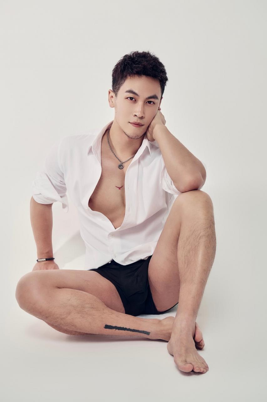 国产健身男模肌肉帅哥小布Ryan-大壹博客