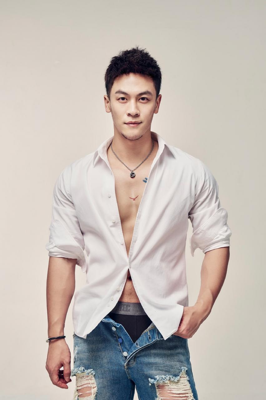 国产健身男模肌肉帅哥小布Ryan