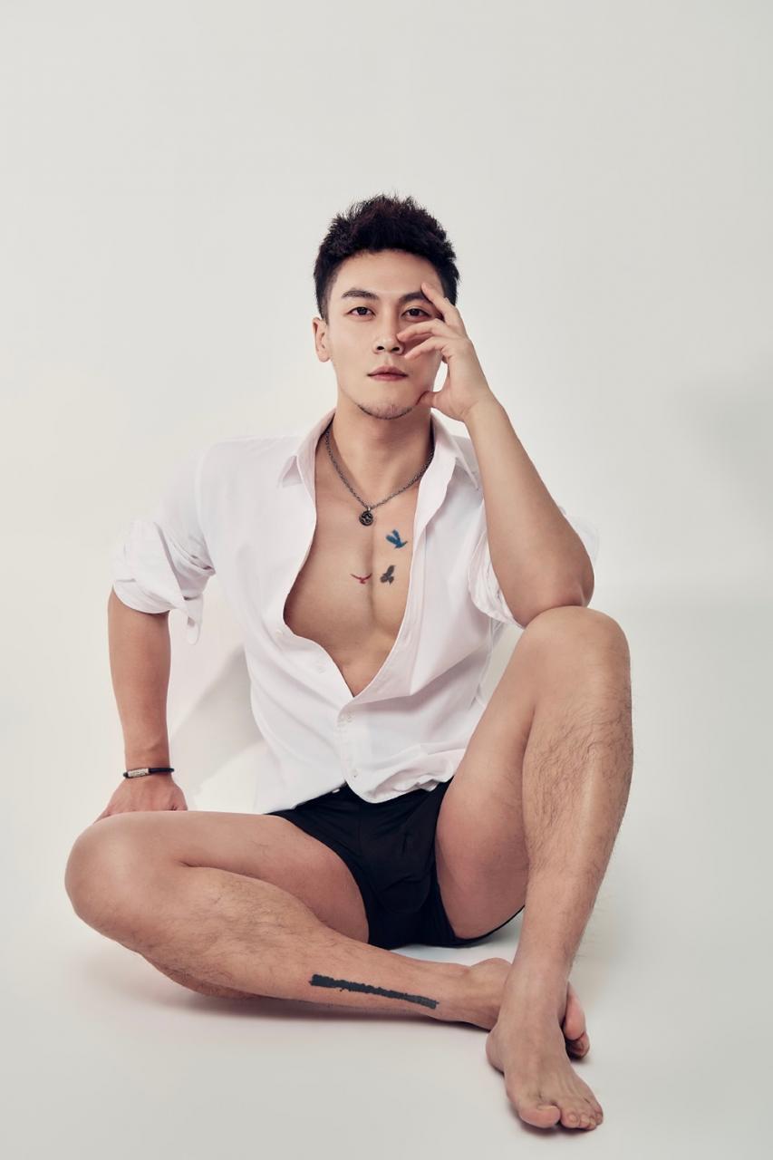 国产健身男模肌肉帅哥小布Ryan