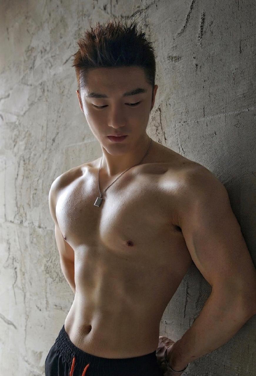 健身男模写真 薄肌帅哥nick龙