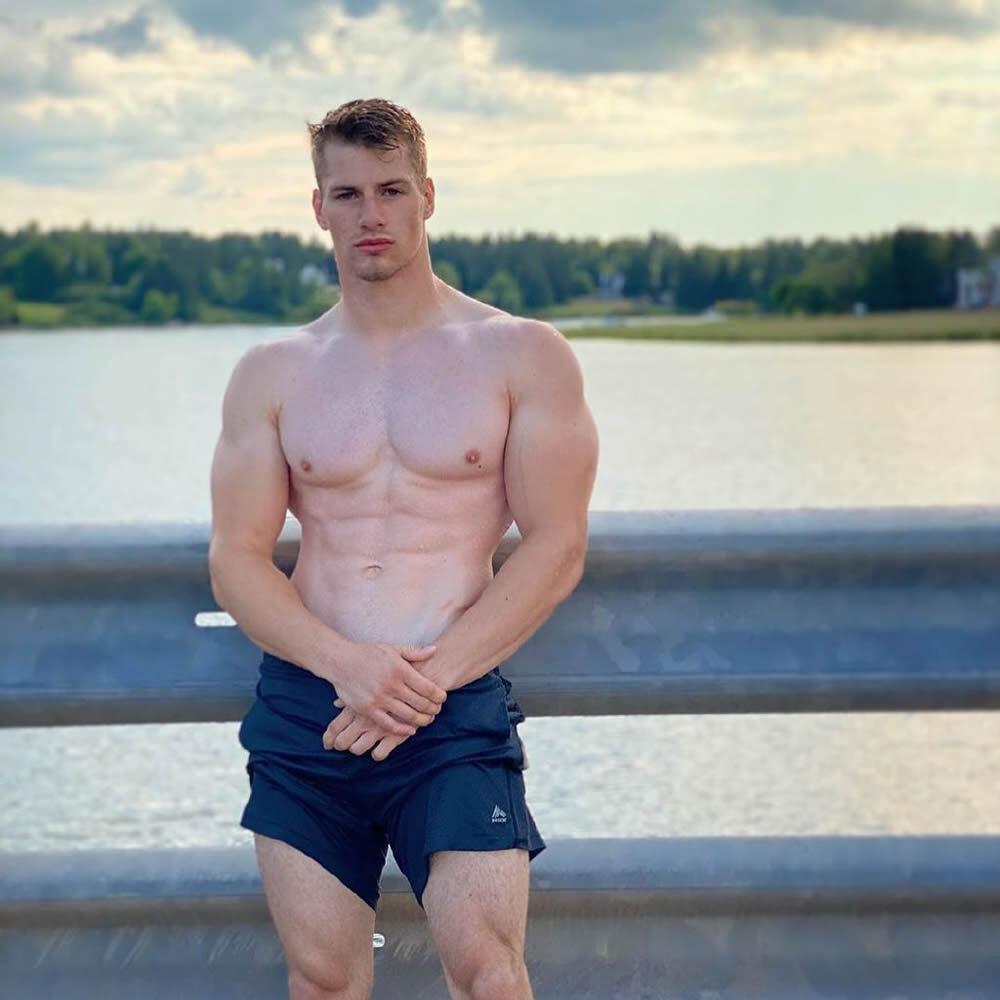 美国健身帅哥肌肉男模Patrick Leblanc