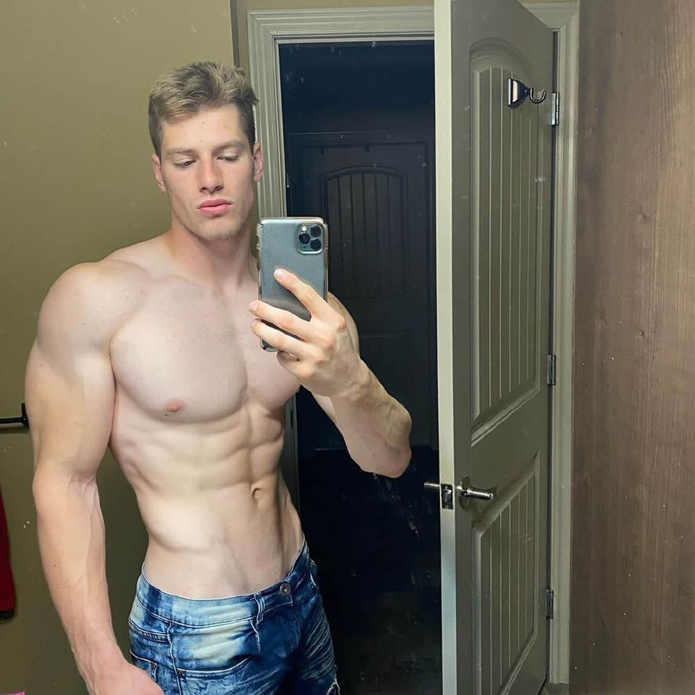 美国健身帅哥肌肉男模Patrick Leblanc