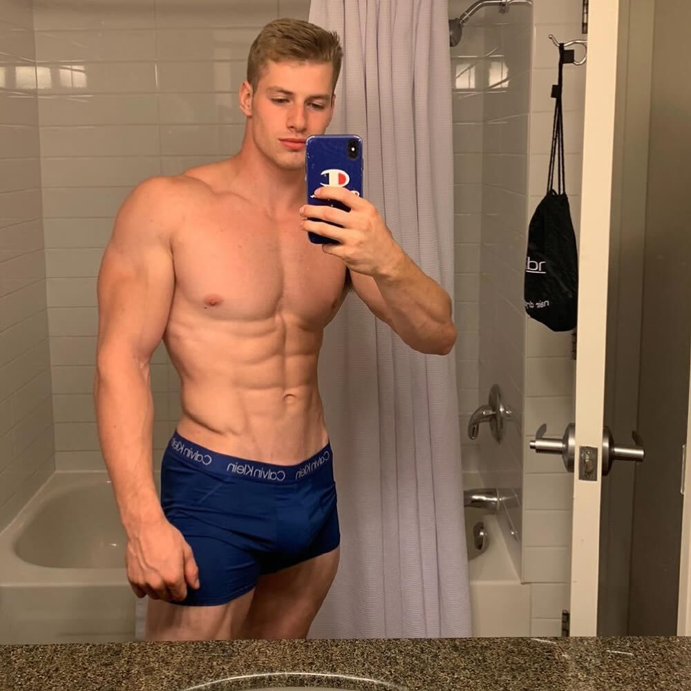 美国健身帅哥肌肉男模Patrick Leblanc