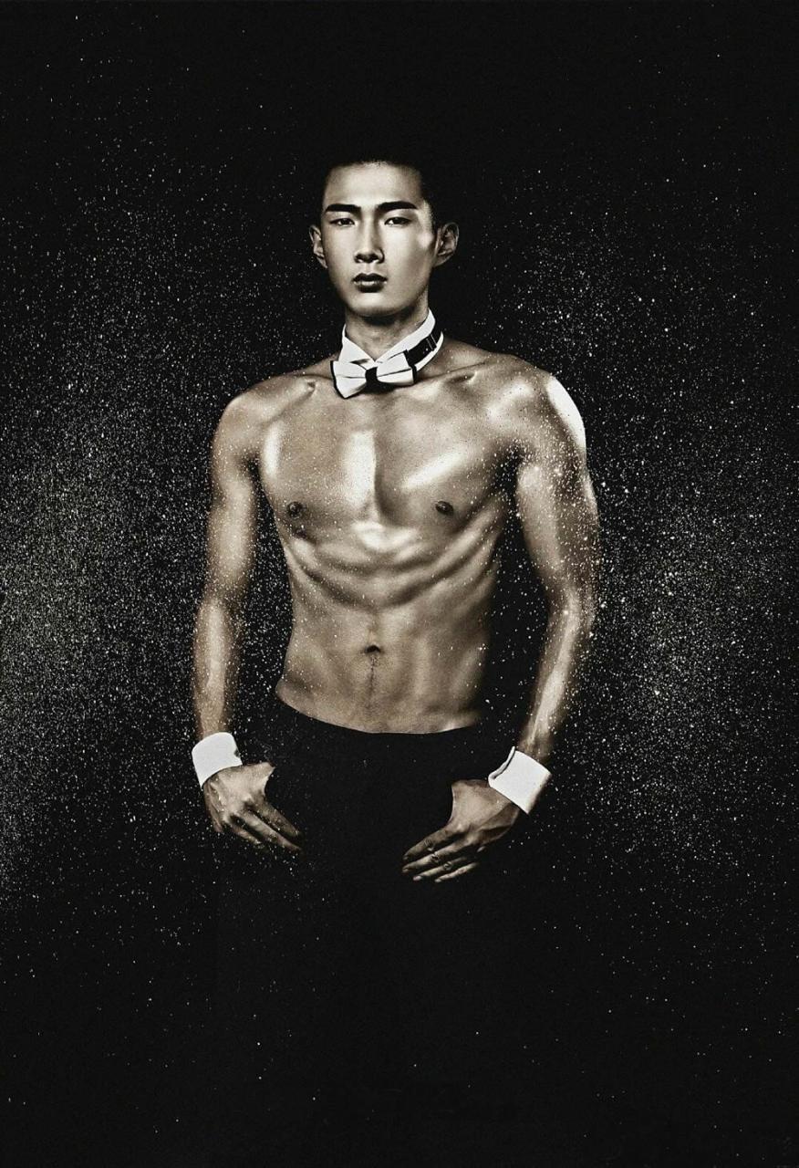 广西北海银滩镇男孩肌肉帅哥男模-大壹博客