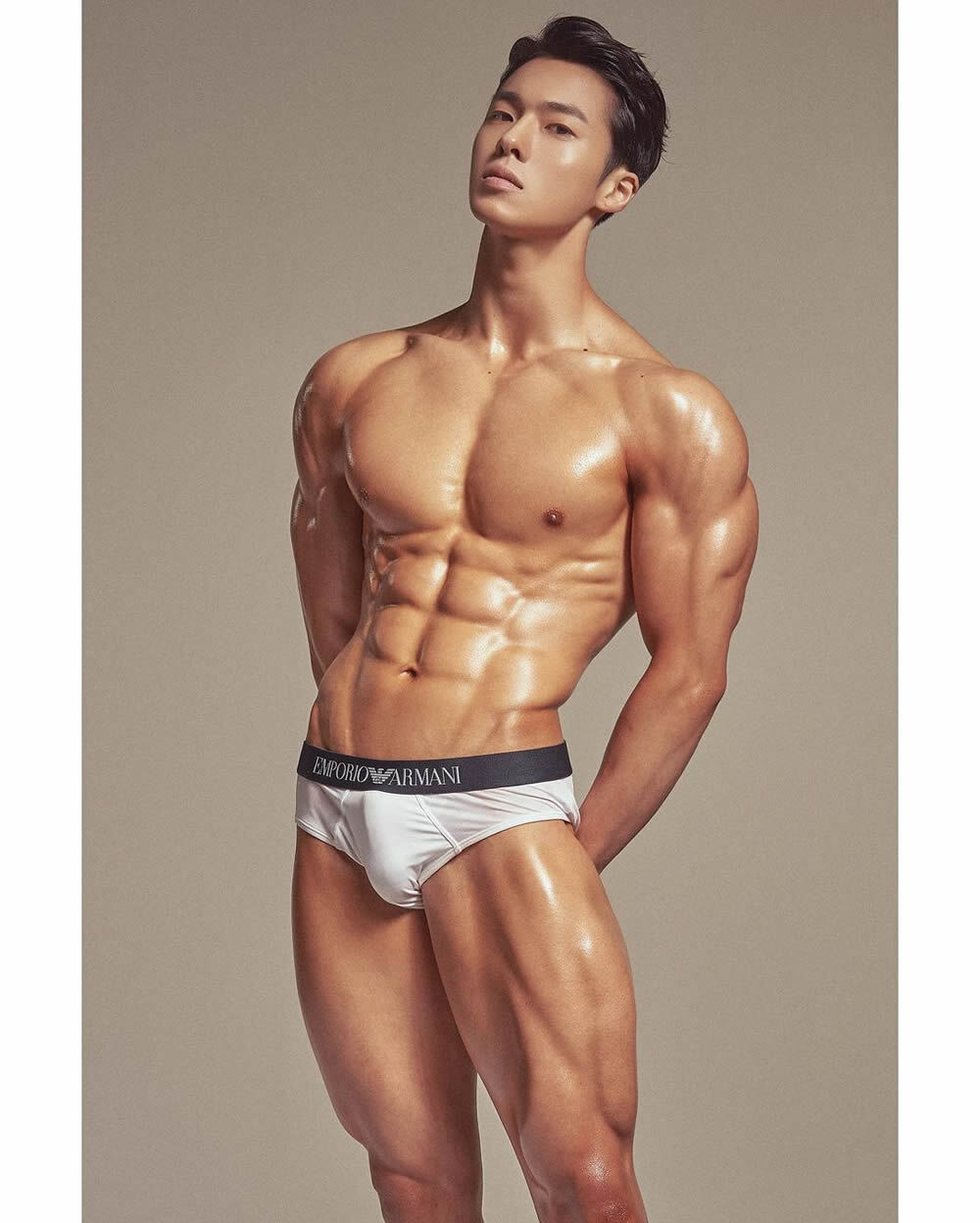韩国健身运动员肌肉帅哥kimhayeon