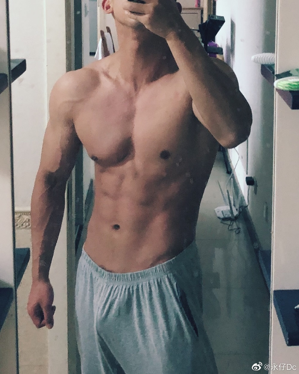 中国国产肌肉帅哥永仔Dc 健身男模