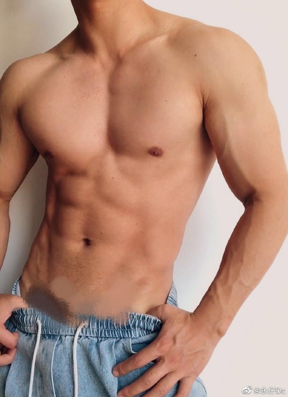 中国国产肌肉帅哥永仔Dc 健身男模