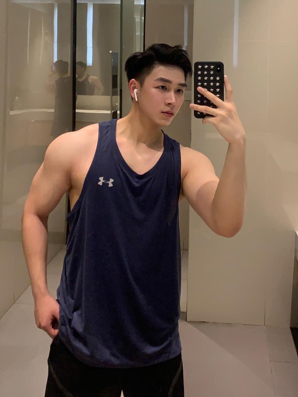 国产健身运动帅哥 健身网红名媛AUSTINICK