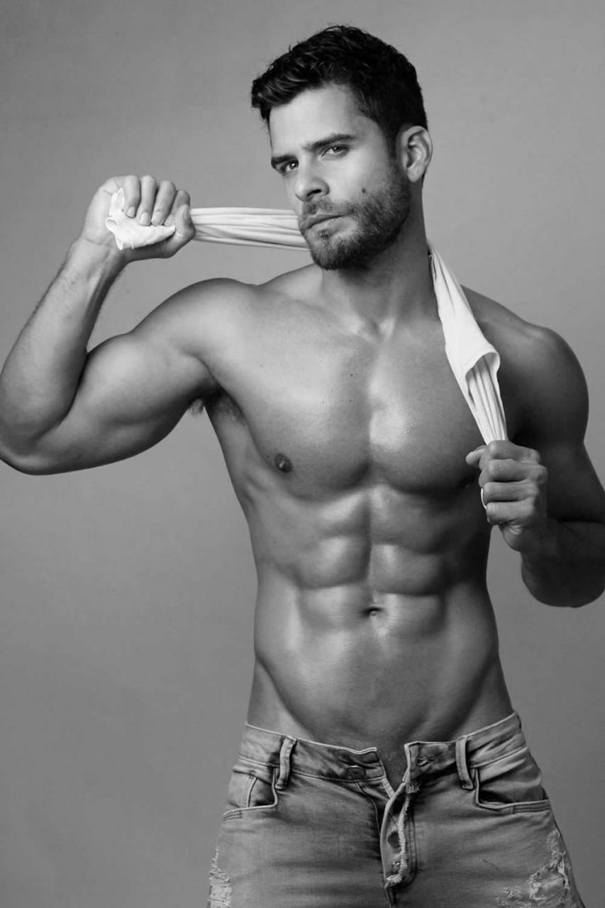 健身男模写真 巴西肌肉帅哥Caio Alves