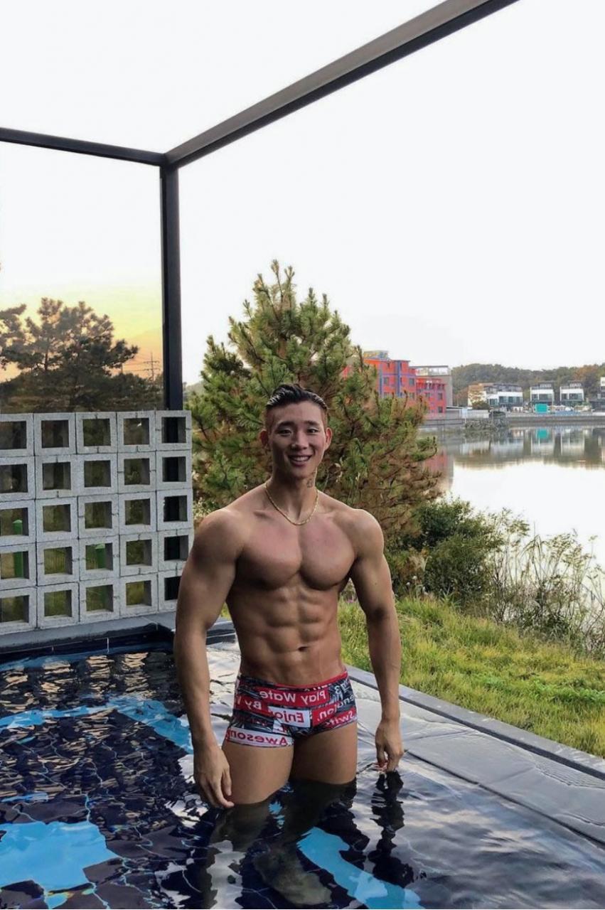 韩国健体运动员健身男模choseyoung