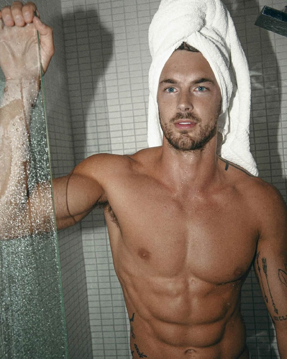美国男模肌肉帅哥Christian Hogue