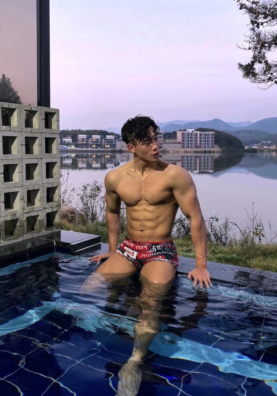 韩国健体运动员健身男模choseyoung