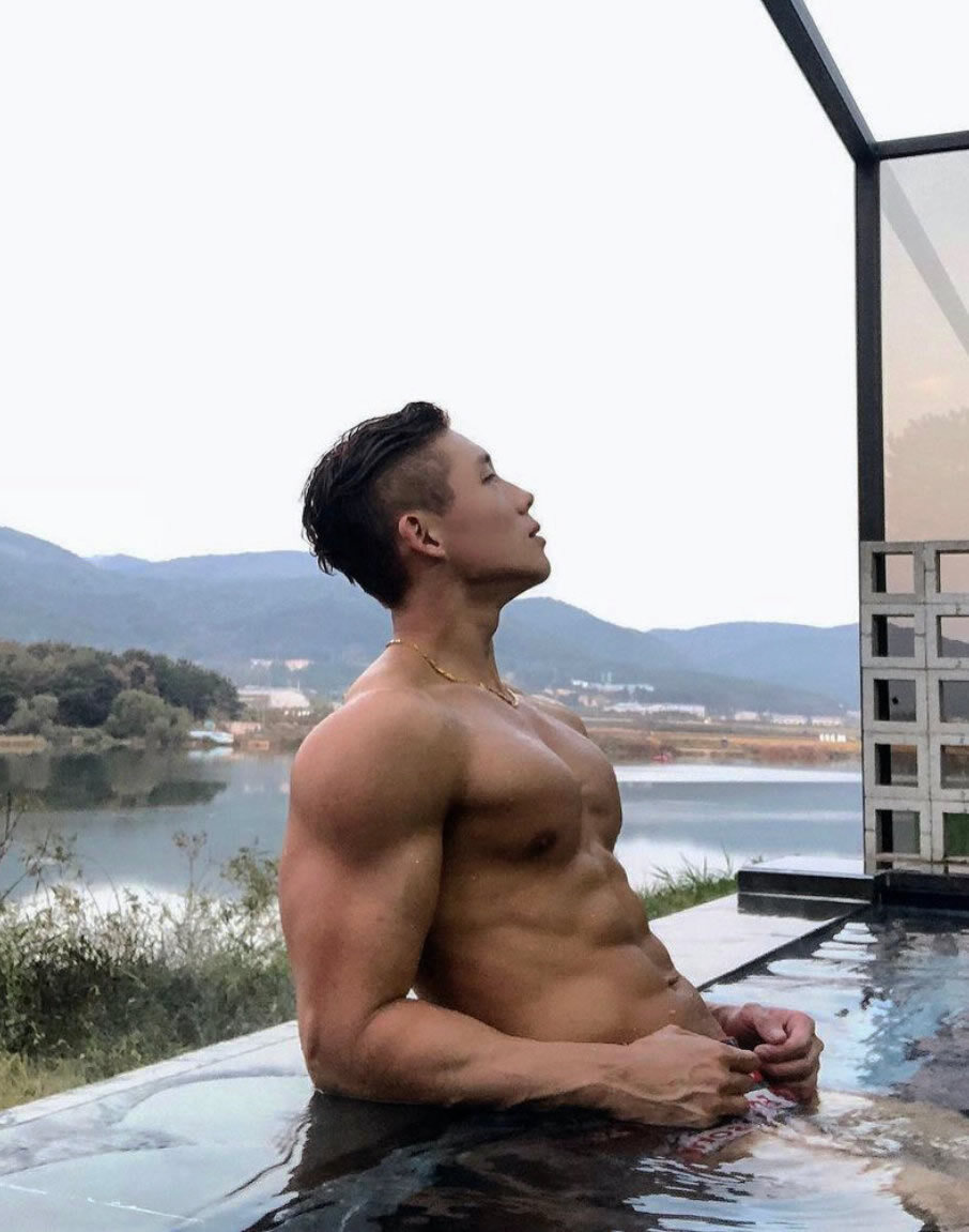 韩国健体运动员健身男模choseyoung