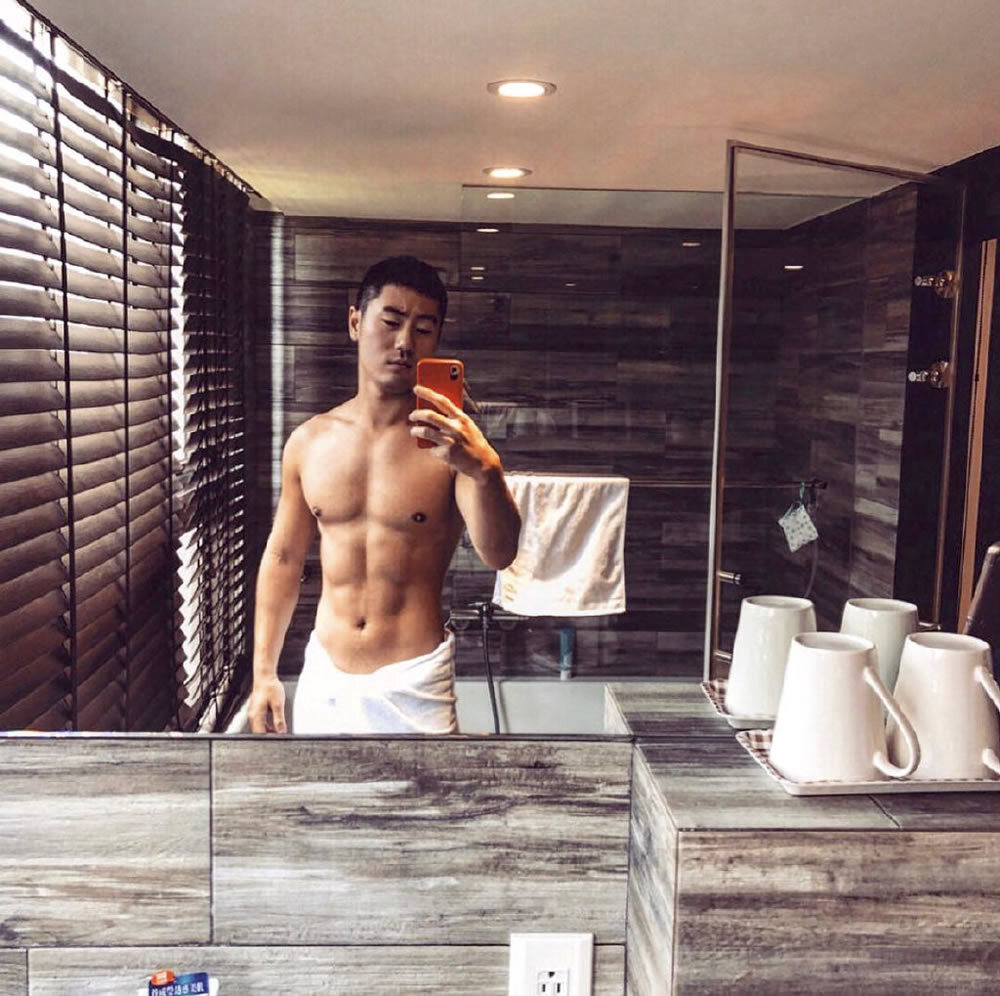 健身肌肉男Eddy Yeung