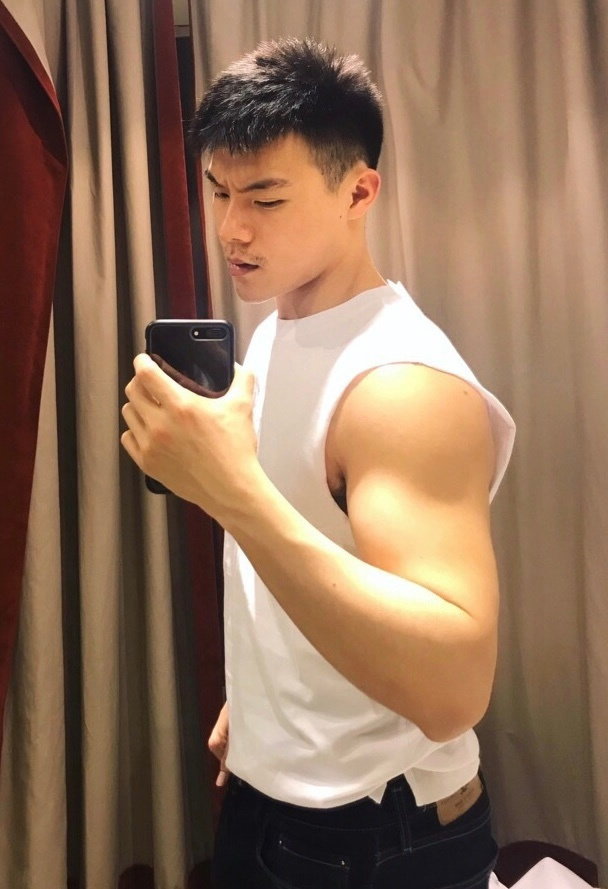 中国国产健身肌肉帅哥Winston温战