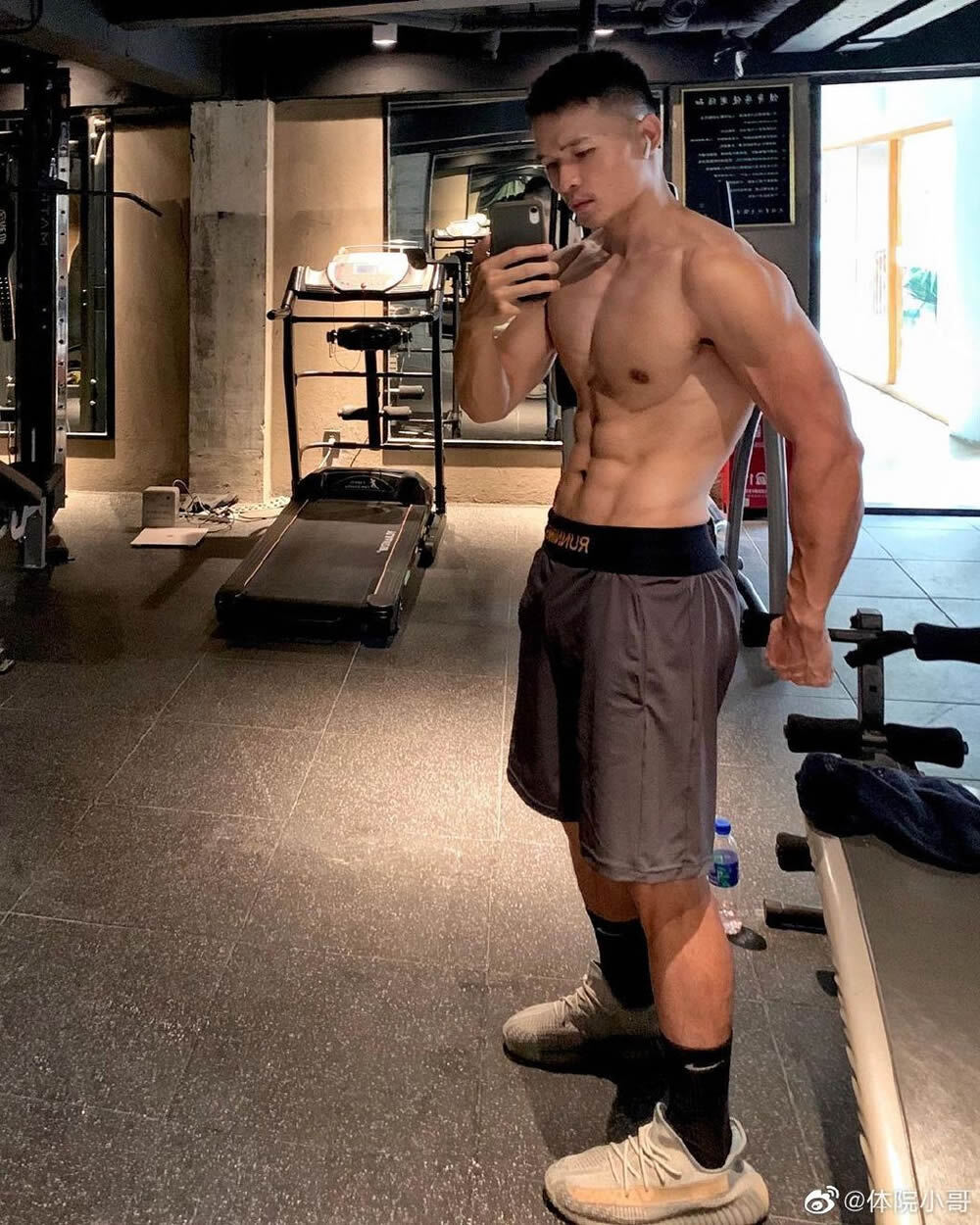 健身肌肉帅哥corey.xiao