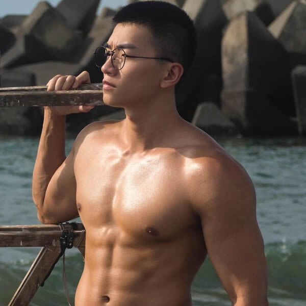 中国台湾健身运动肌肉帅哥小米-大壹博客