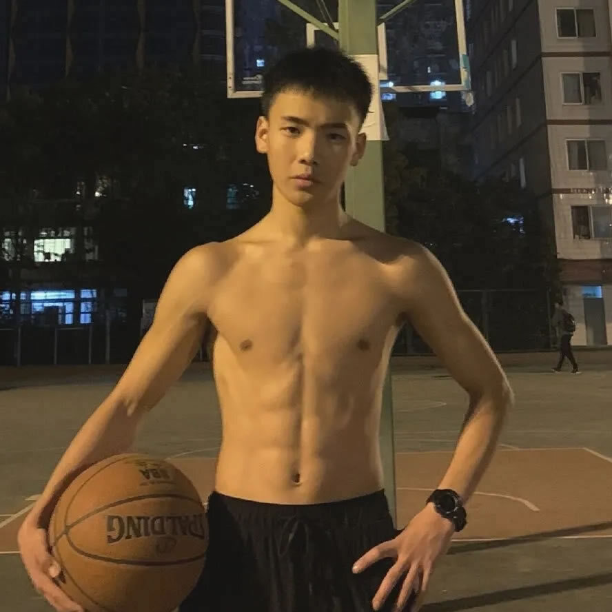 03年的田径体育生薄肌帅哥 精壮的肌肉令人羡慕-大壹博客