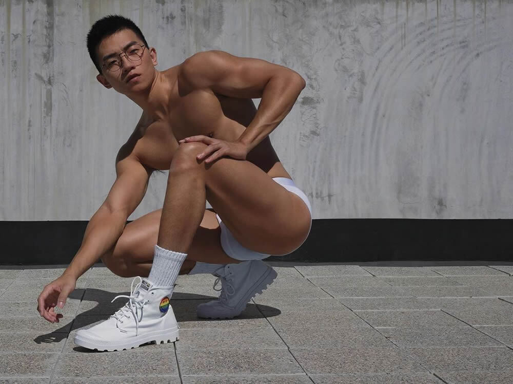 中国台湾健身运动肌肉帅哥小米