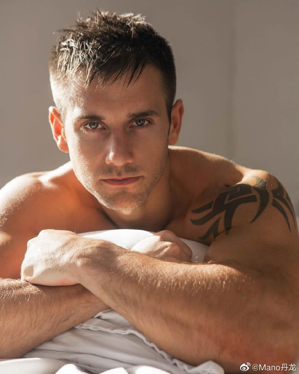 英国健身男模肌肉帅哥Alex Crockford
