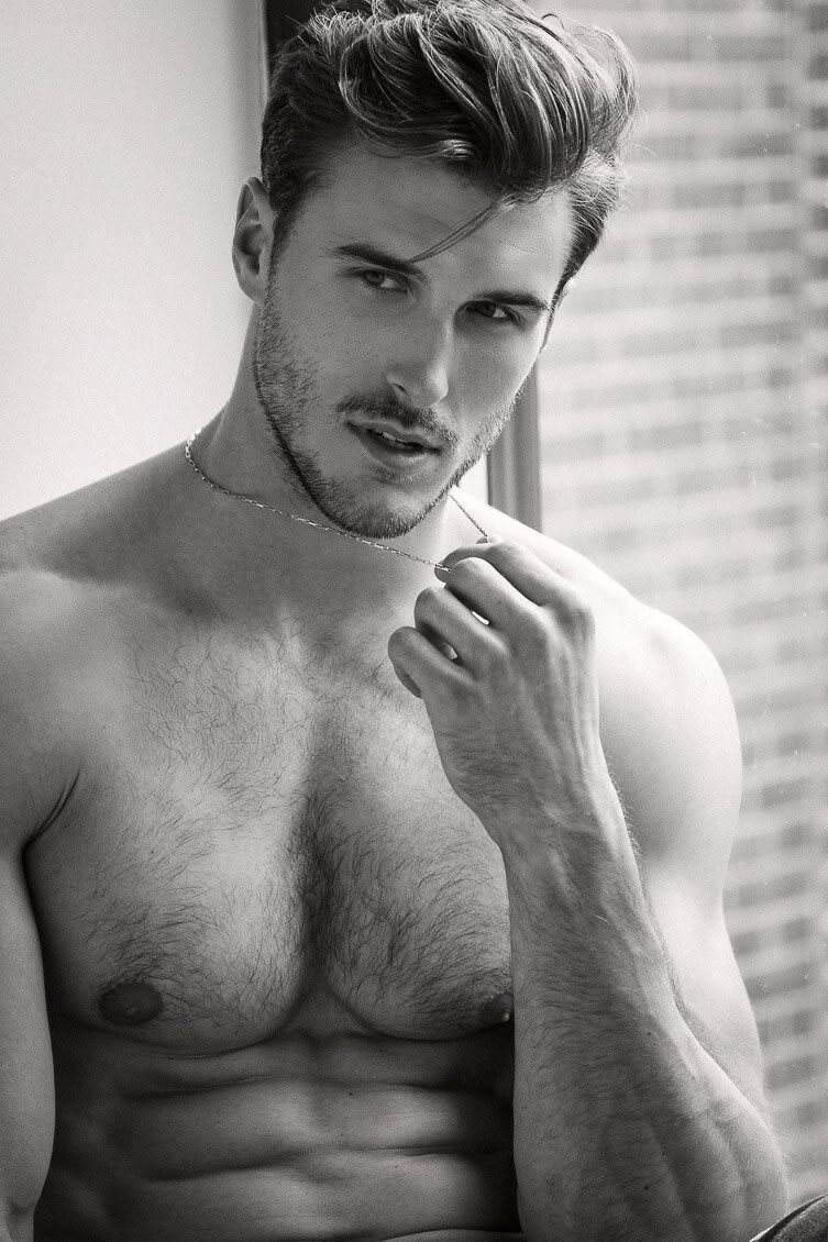 美国波兰裔男模肌肉帅哥Dusty Lachowicz