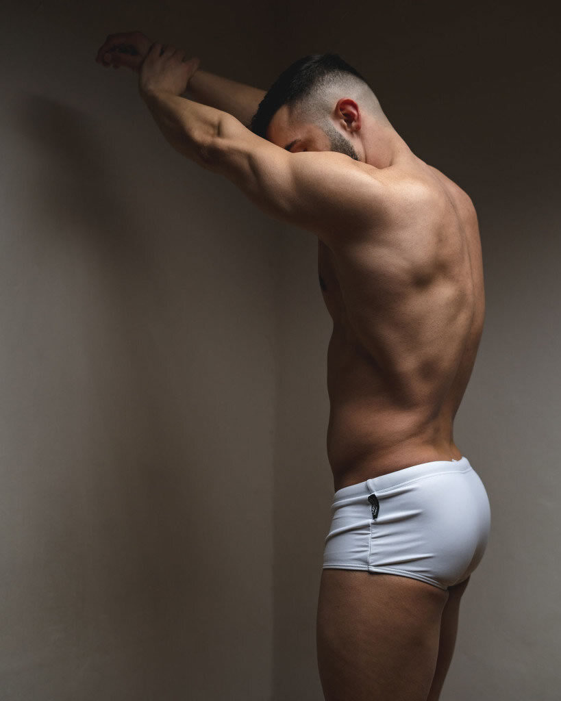 欧美肉壮胡子肌肉帅哥健壮肌肉男模Hamodi