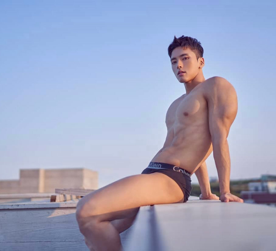 韩国健体运动员肌肉帅哥JeongWoo Nam