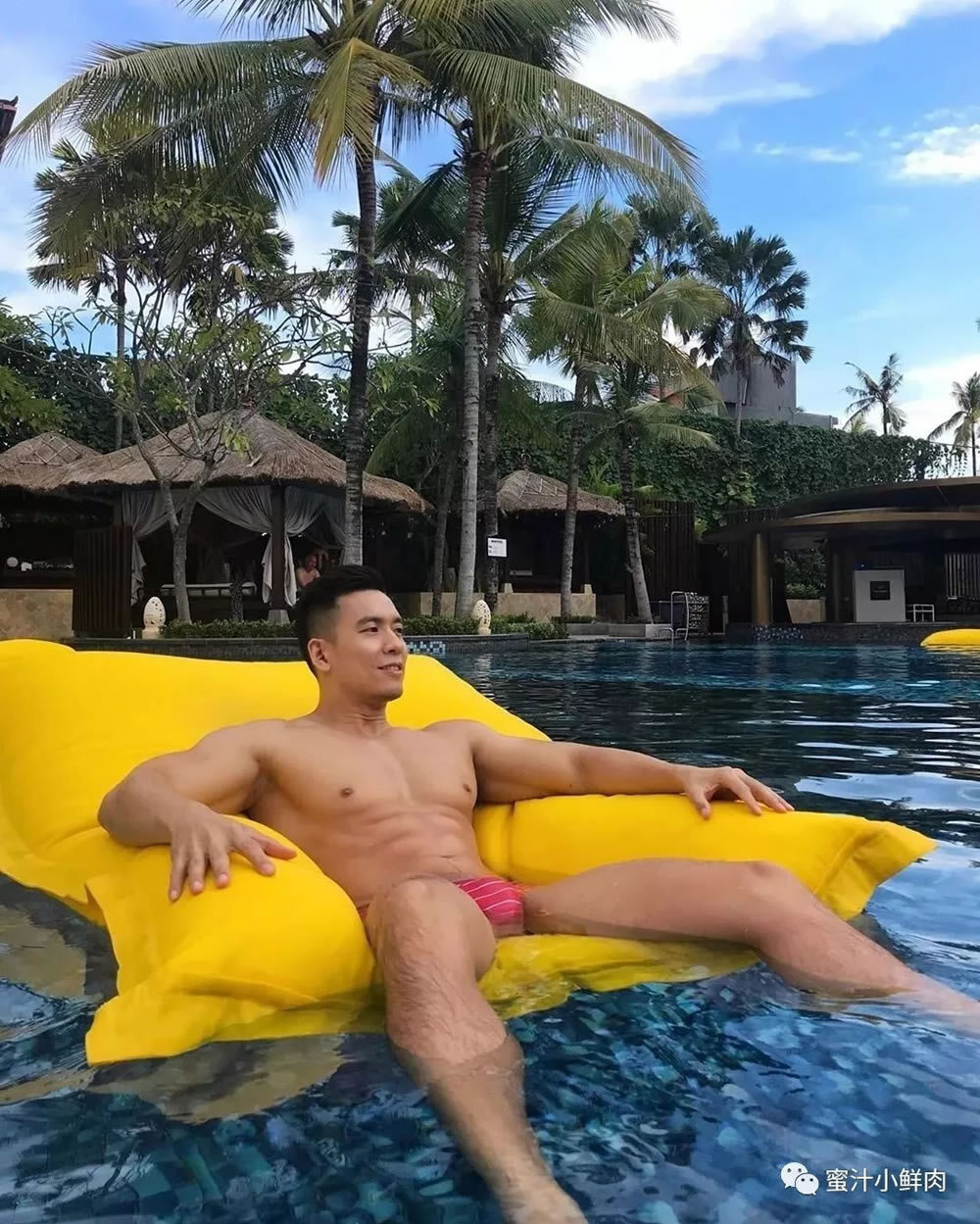 马来西亚肌肉帅哥肌肉熟男小叔SK Low