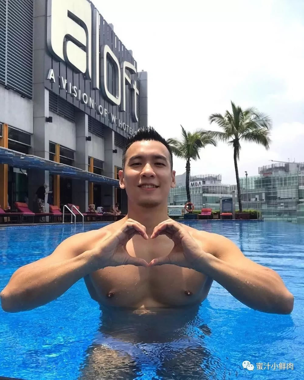 马来西亚肌肉帅哥肌肉熟男小叔SK Low